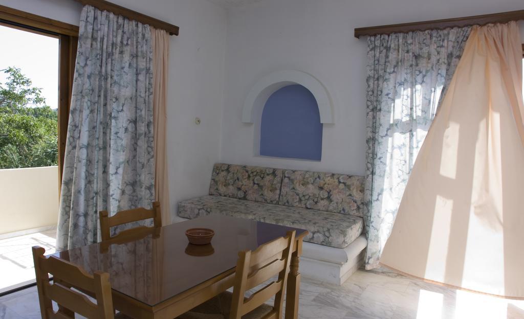Olga Suites Máleme Phòng bức ảnh